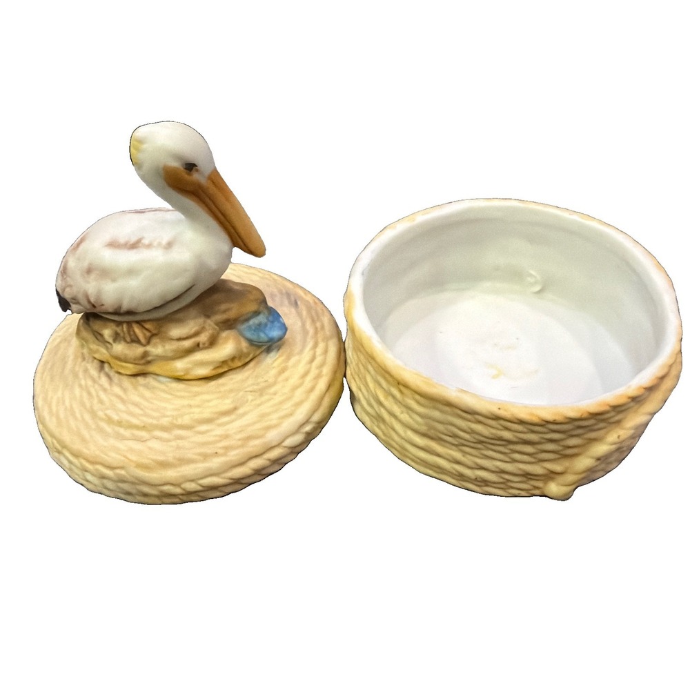 Vintage Porcelain Pelican Trinket Box Bird Nautical Seashore Beach Coast Covered - Picture 6 of 9